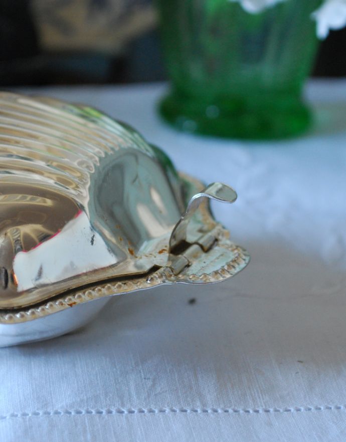 英国の銀食器、シェルモチーフのアンティークシルバーバターディッシュ