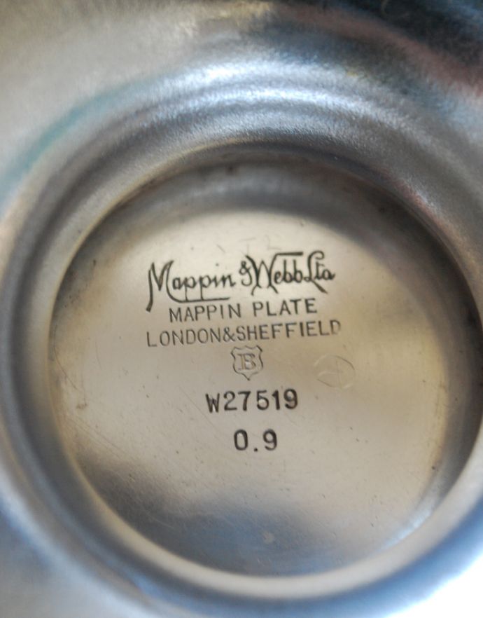 アンティーク シルバー製 アンティーク雑貨 シェフィールド製(sheffield)銀食器、透かし彫りのアンティークコンポート(ケーキスタンド)。調印が残っています。(h-159-z)