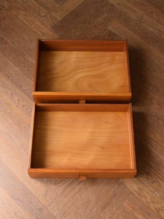 チェストの引き出し