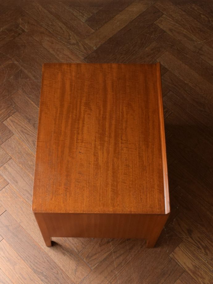 チェストの天板