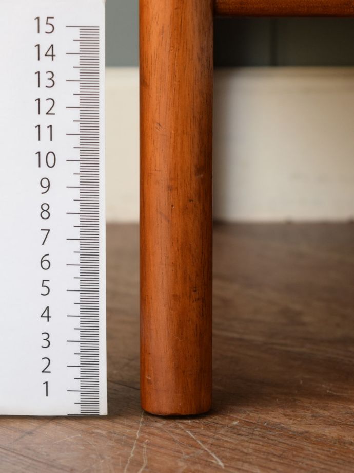 ビンテージチェストの脚