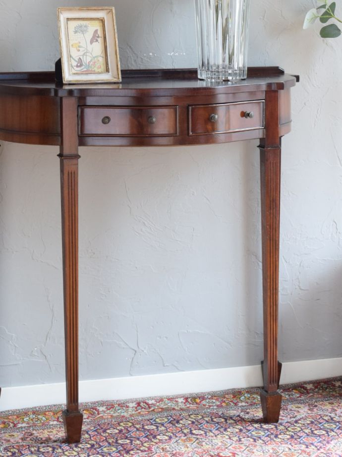 おしゃれなコンソールテーブル