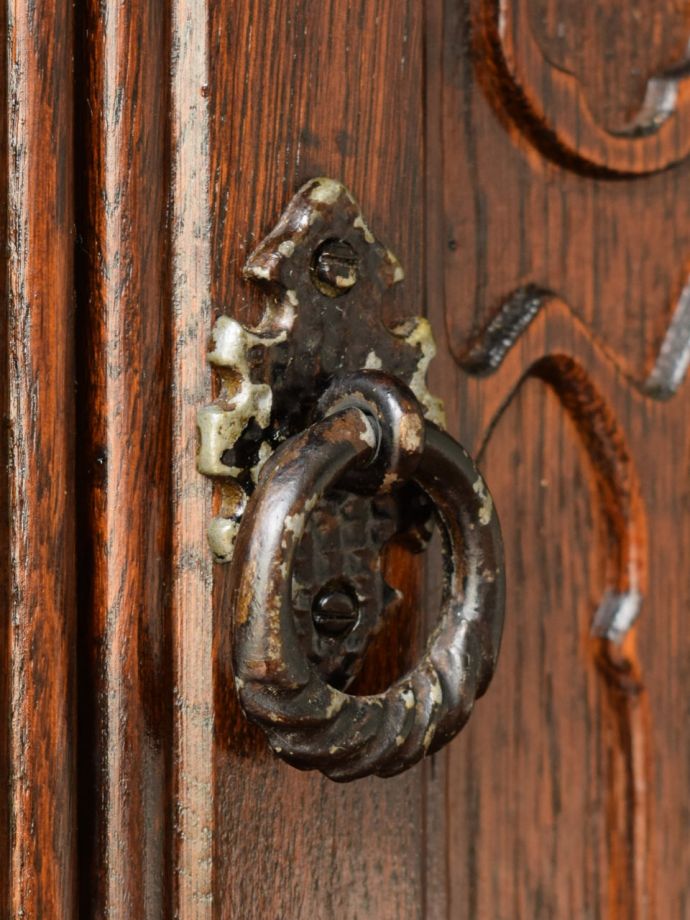 アンティーク家具の取っ手