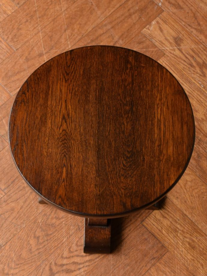 アンティークのテーブルの天板