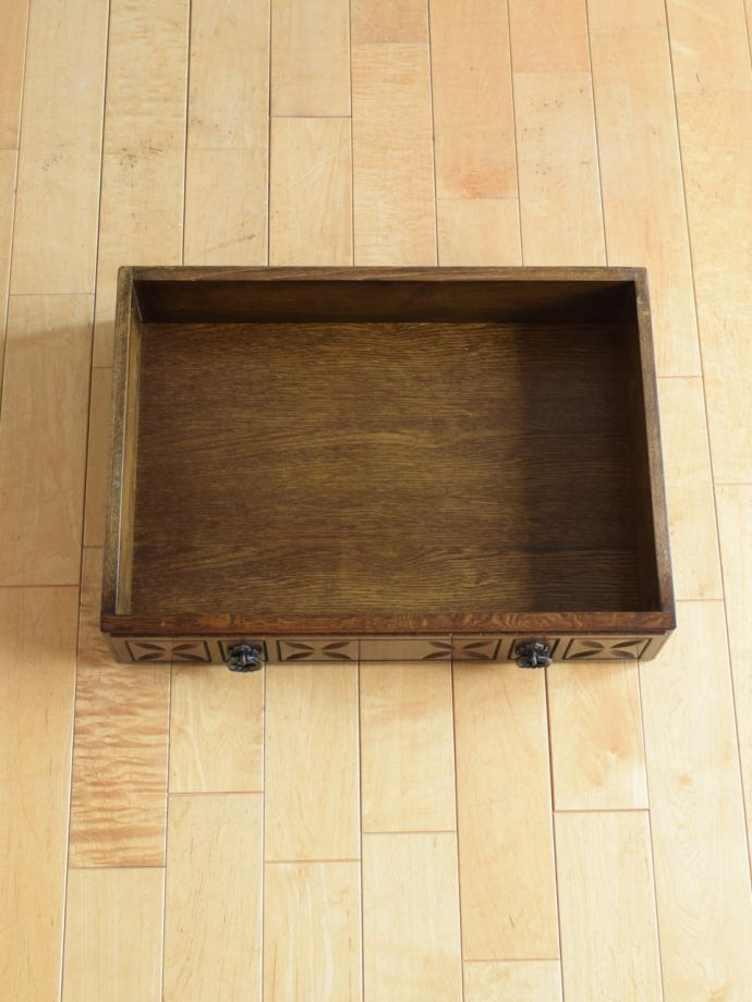 コンソールテーブルの引き出し