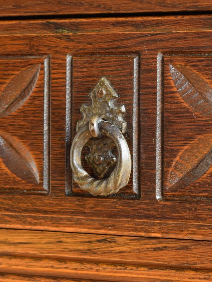 アンティーク家具の取っ手