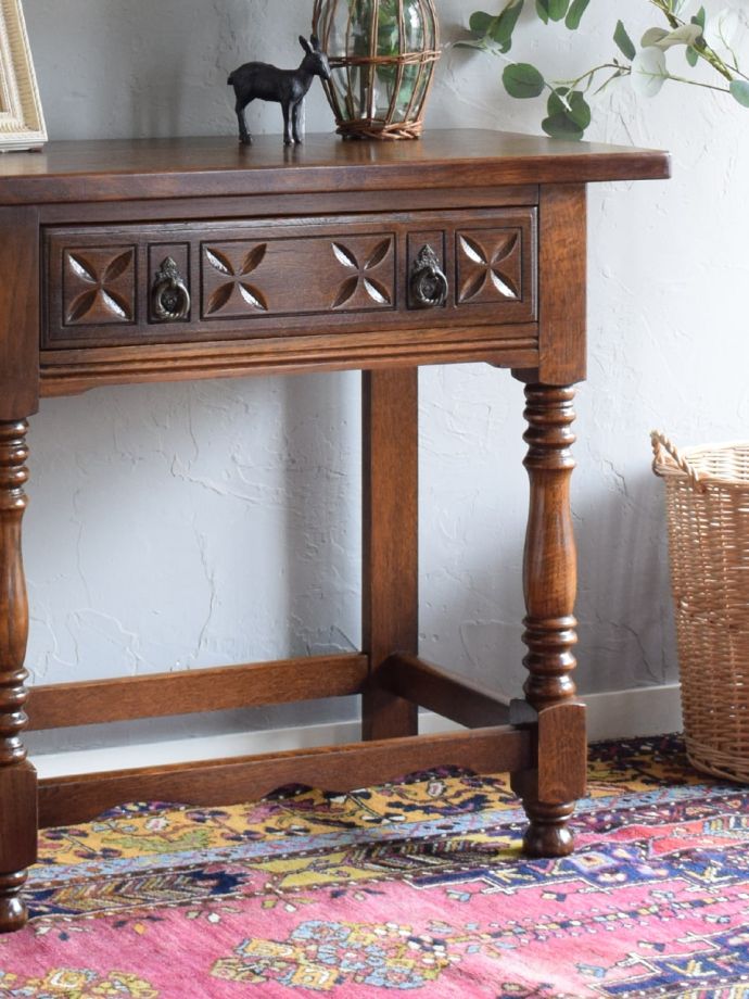 おしゃれなコンソールテーブル