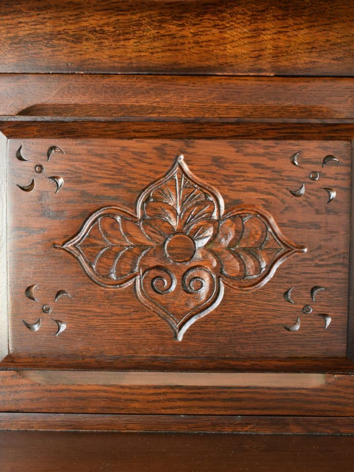 サイドボードの装飾