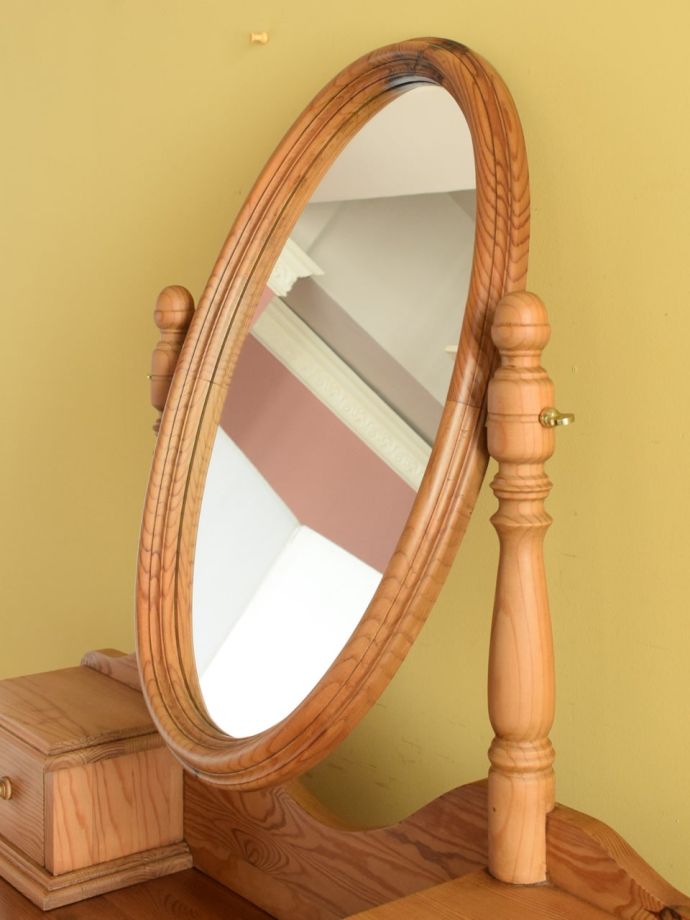 アンティークの鏡