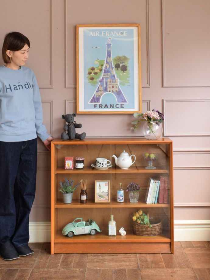 北欧スタイルのビンテージキャビネット