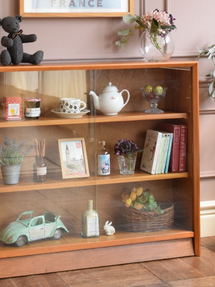 ビンテージキャビネットの扉