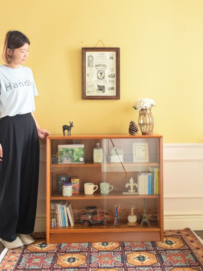 北欧スタイルのビンテージキャビネット