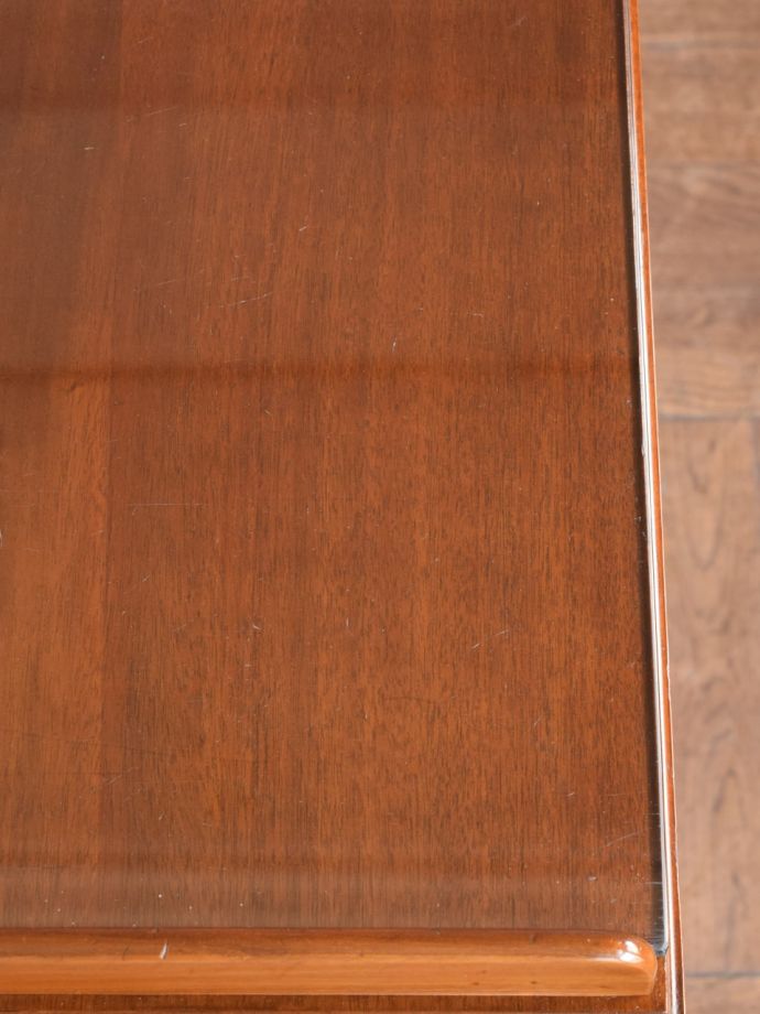 アンティークワゴンの木目