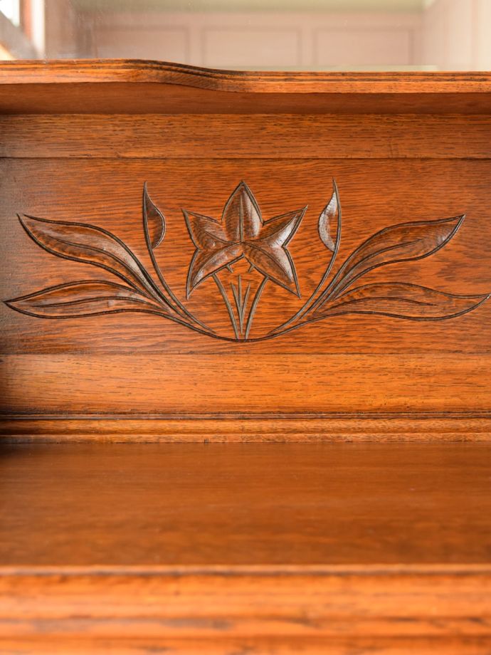 サイドボードの装飾