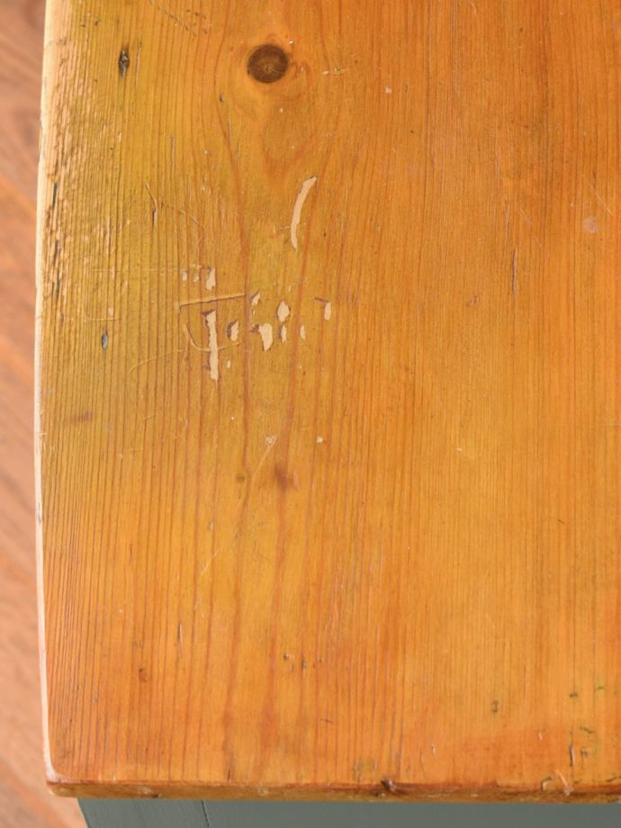 天板を近くでチェック!