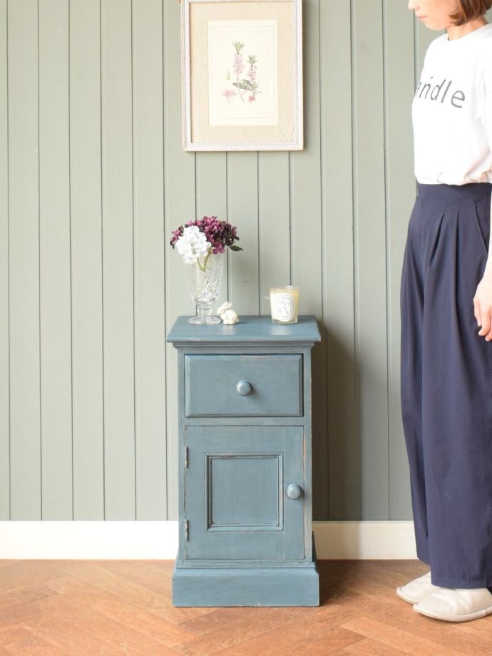 イギリスのおしゃれなサイドキャビネット