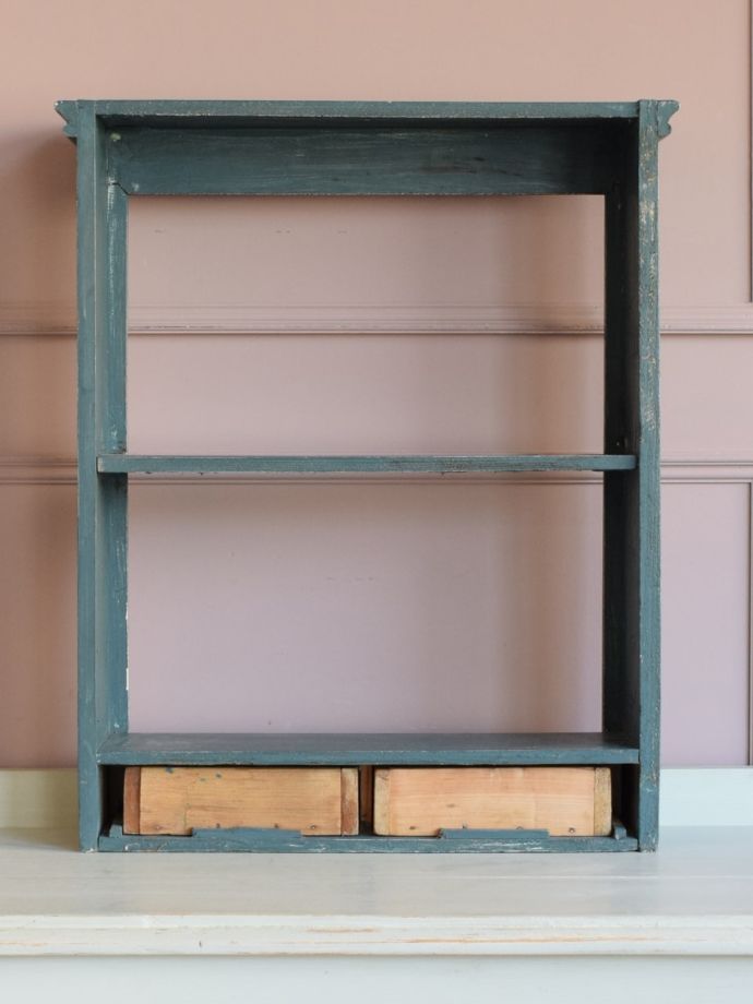 ウォールシェルフの裏