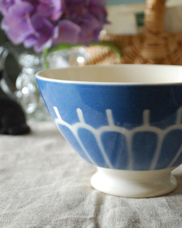 アンティーク 陶磁器の雑貨　アンティーク雑貨　フランスから到着、Niderviller社のアンティークカフェオレボウル （ニーデルヴィレー）。ほっこりとしたぬくもりフランスのアンティークのカフェオレボウルは、とにかく優しい雰囲気。(h-312-z)