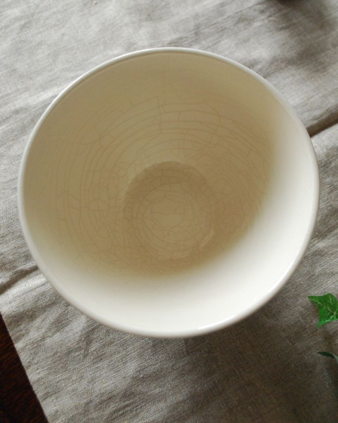 アンティーク 陶磁器の雑貨　アンティーク雑貨　フランスから到着、Niderviller社のアンティークカフェオレボウル （ニーデルヴィレー）。上からのぞいてみると･･･アンティークなので、必ずキズや汚れ、カケはありますが、コンディションのいいものを選んできました。(h-312-z)