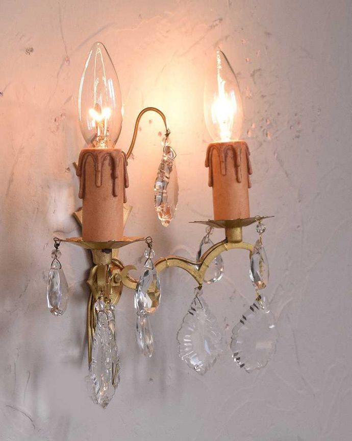 アンティークガラスの壁付け照明