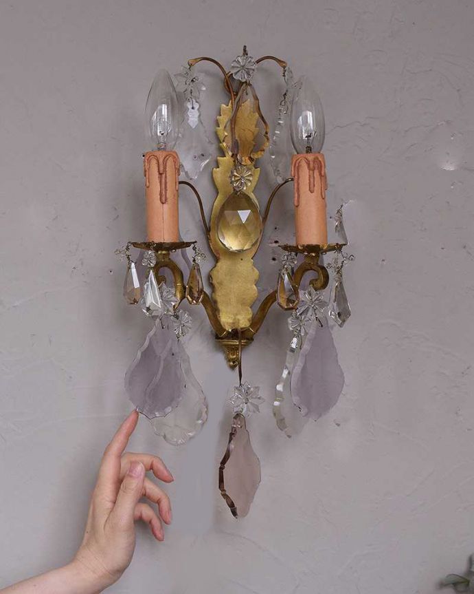 アンティークの壁付けシャンデリア