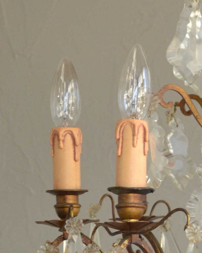 シャンデリア　照明・ライティング　ビーズが煌くフランスのアンティークシャンデリア(8灯)（Ｅ17シャンデリア球付） 。。(h-347-z)
