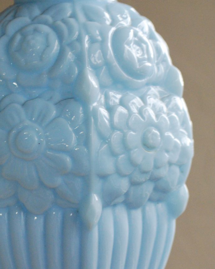 ペンダントライト　照明・ライティング　お花模様のアンティークペンダントライト（コード・シャンデリア電球・ギャラリーA付き）。。(h-365-z)