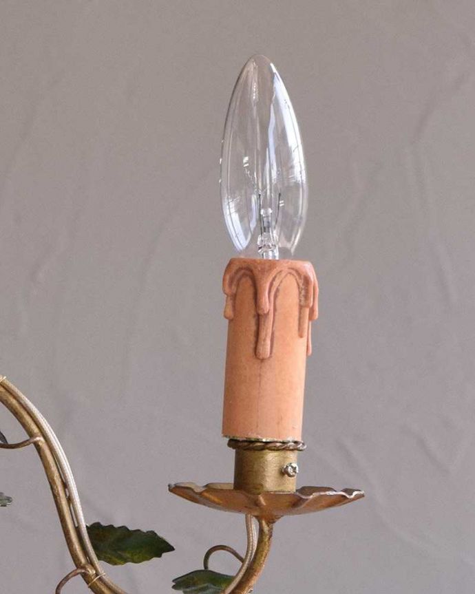 シャンデリア 照明・ライティング フランスで見つけたアンティーク シャンデリア(3灯)(E17シャンデリア球付)。LEDも使えます口金は100Wまで対応可能ですが、蝋管付きなので白熱球は40W以下がオススメです。(h-375-z)