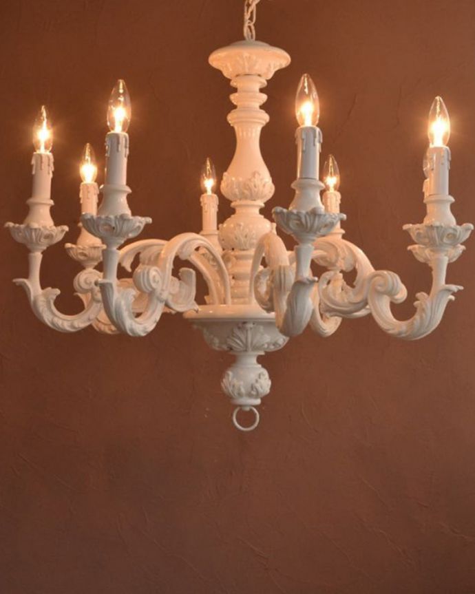 照明・ライティング シャンデリア 夜がくるのが、なんだか楽しみになる灯り暗くなって灯りを点ける時間が楽しみになるデザイン。(h-384-z)