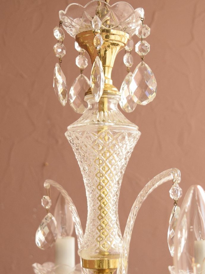 フランス風のシャンデリア