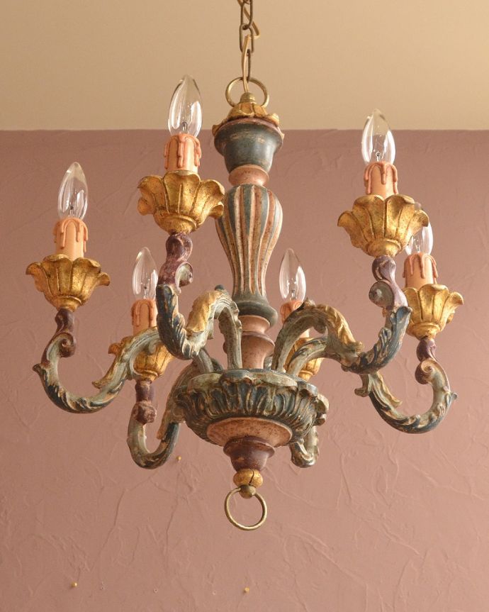 シャンデリア　照明・ライティング　フランスで見つけたアンティーク風のシャンデリア（6灯）（Ｅ17シャンデリア球） 。。(h-391-z)