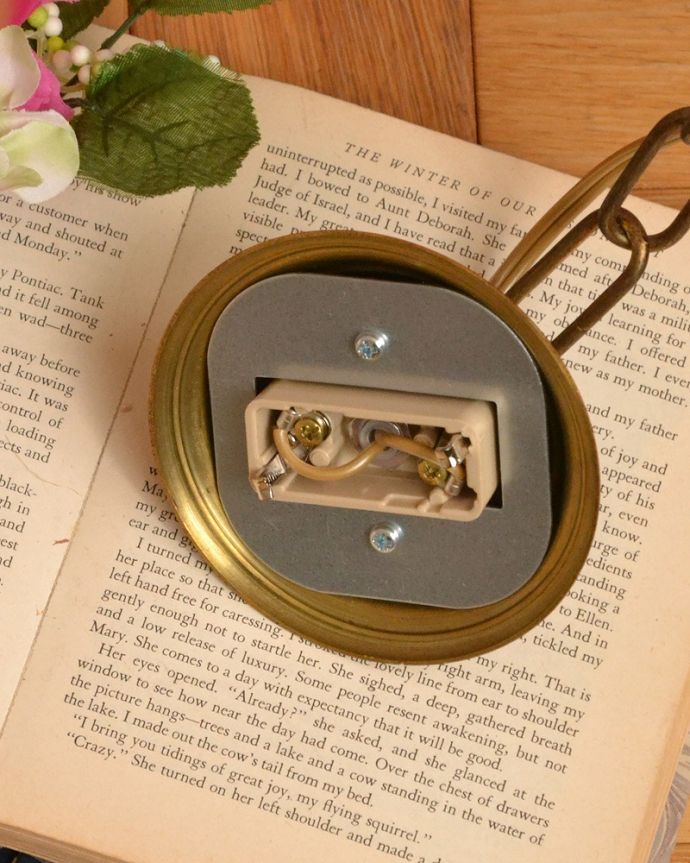 シャンデリア 照明・ライティング フランスで見つけたアンティーク風のシャンデリア(6灯)(E17シャンデリア球) 。引っ掛けタイプです自分でも取り付け出来る引っ掛けシーリング仕様で加工してあります。(h-391-z)