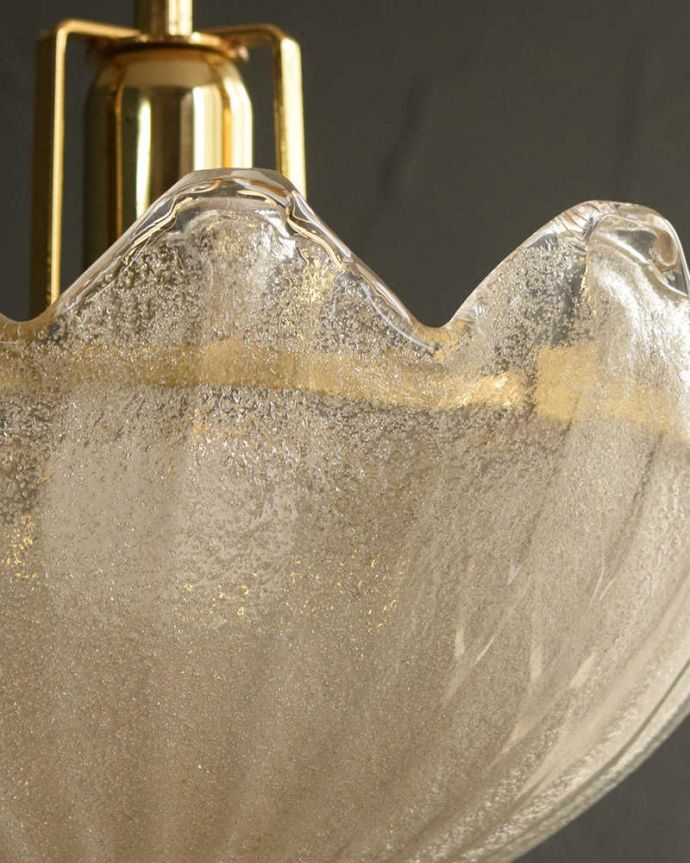 シャンデリア　照明・ライティング　厚みのあるガラスに存在感のあるオシャレなハンギングボウル。。(h-394-z)