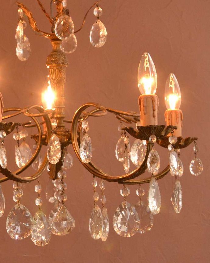 アンティークのシャンデリア