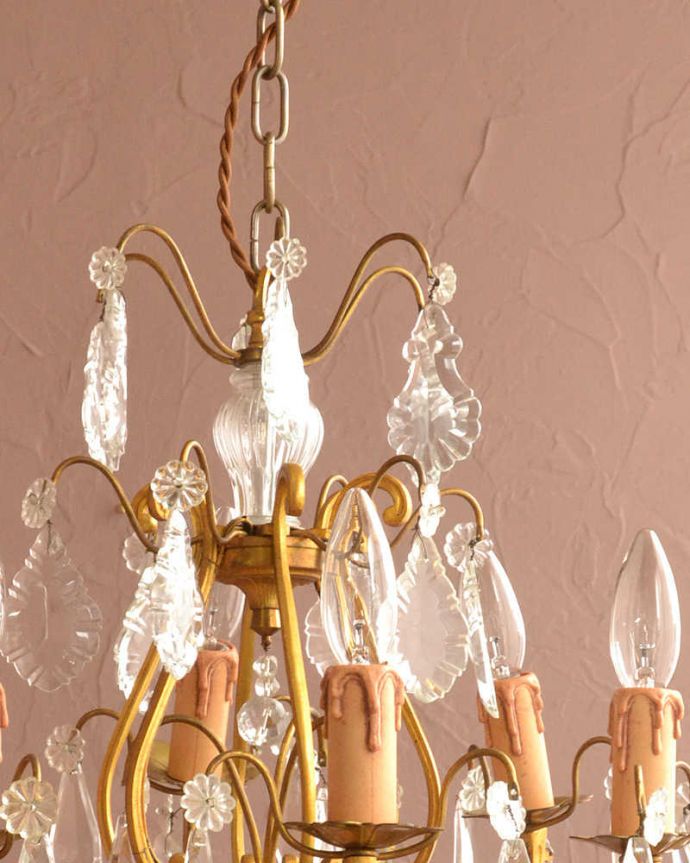 シャンデリアのガラスパーツ