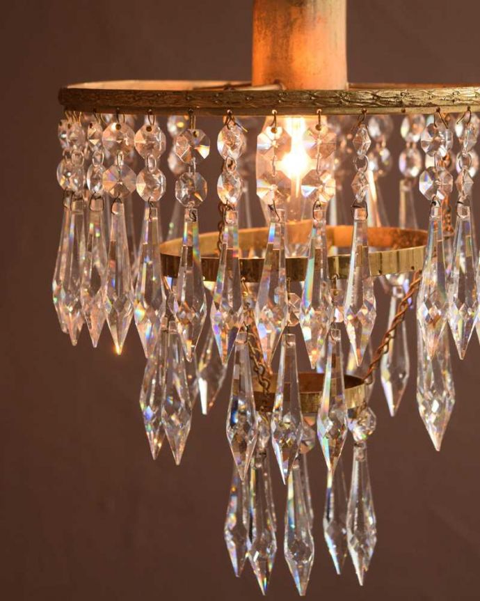 シャンデリア　照明・ライティング　フランスから到着した優雅な美しいアンティークシャンデリア(1灯)(E26球付)。。(h-745-z)