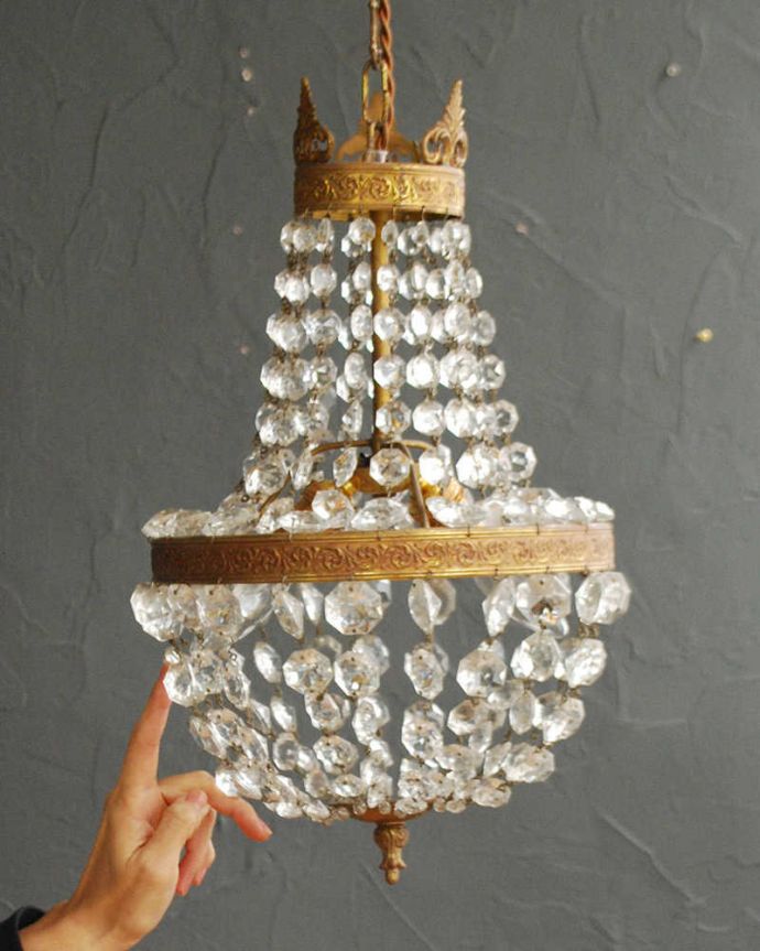 シャンデリア　照明・ライティング　フランスで見つけたアンティークのシャンデリア(2灯)(E17シャンデリア球付)。。(h-750-z)