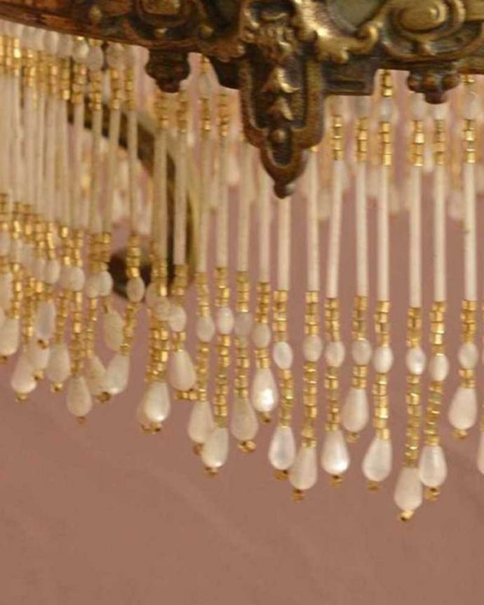 大切に使い続けられたオリジナルのシェード