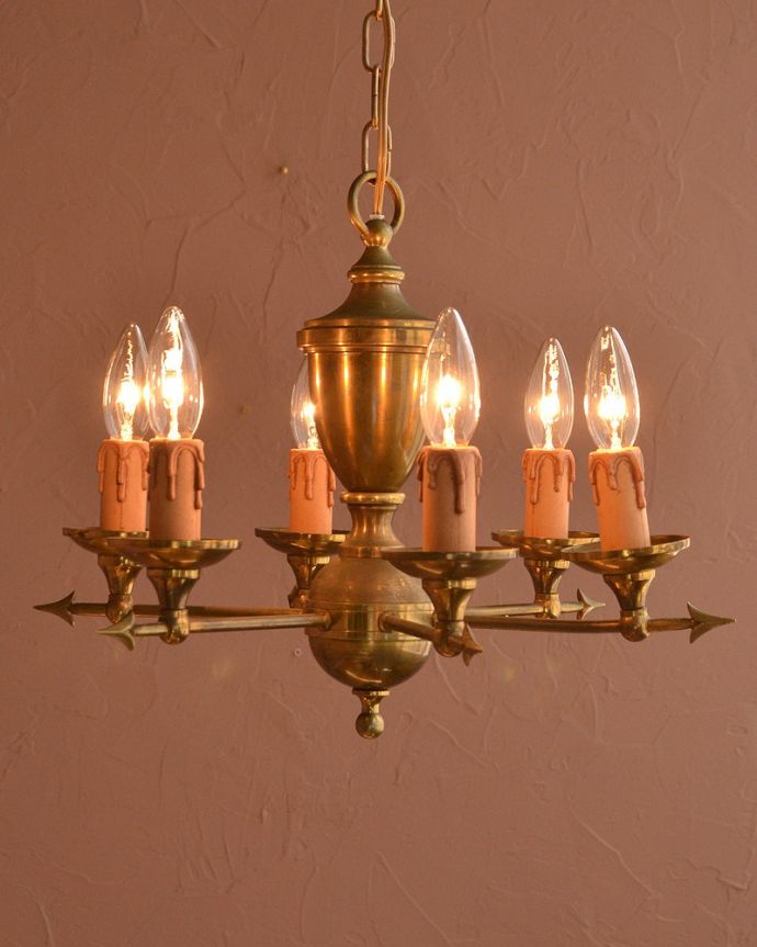 シャンデリア　照明・ライティング　フランスで見つけた真鍮製シャンデリア（6灯）（Ｅ17シャンデリア球付）。。(h-763-z)