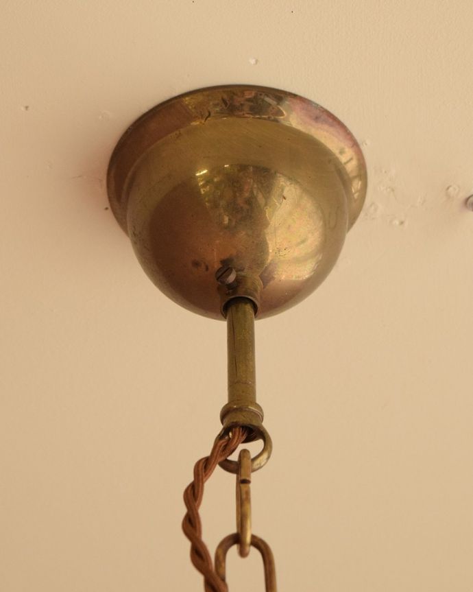 シャンデリア 照明・ライティング ちょっとめずらしい1灯タイプ、使いやすいE26型のシャンデリア(E26型シャンデリア球付き)。カバーも付いています。(h-765-z)