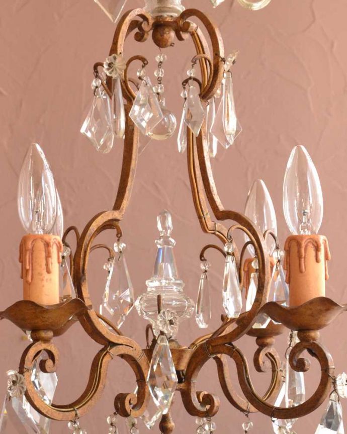 シャンデリアのパーツ