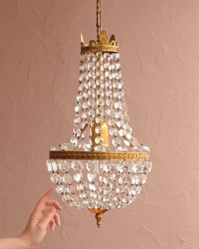 シャンデリアの灯り