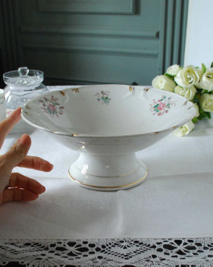 フランスアンティークのおしゃれな食器