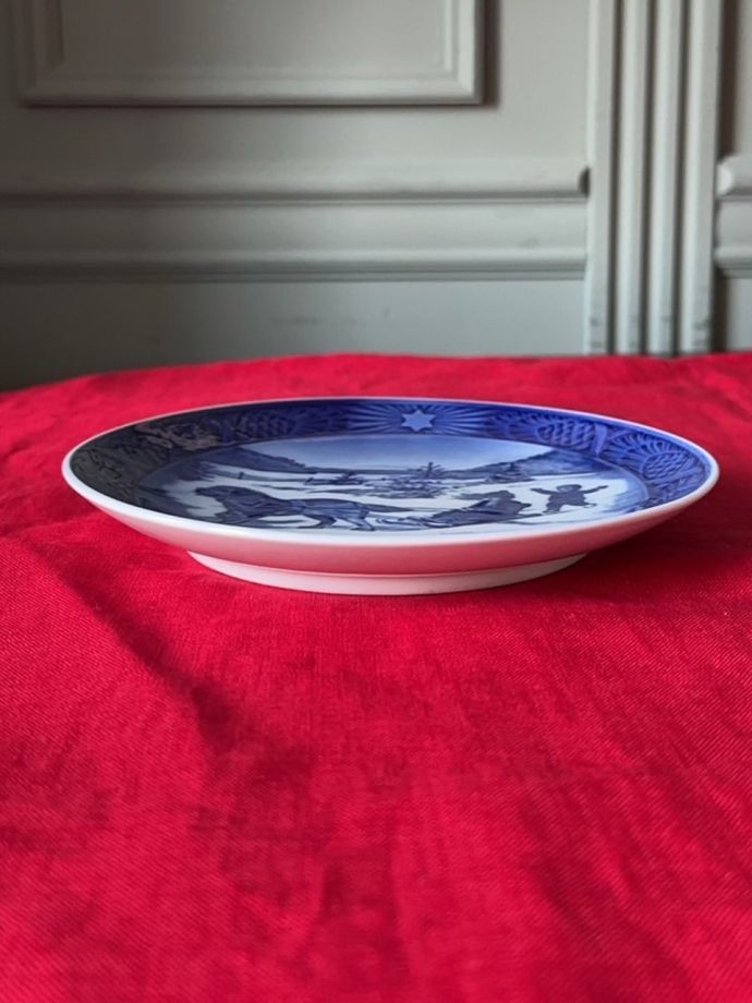 おしゃれなイヤープレート