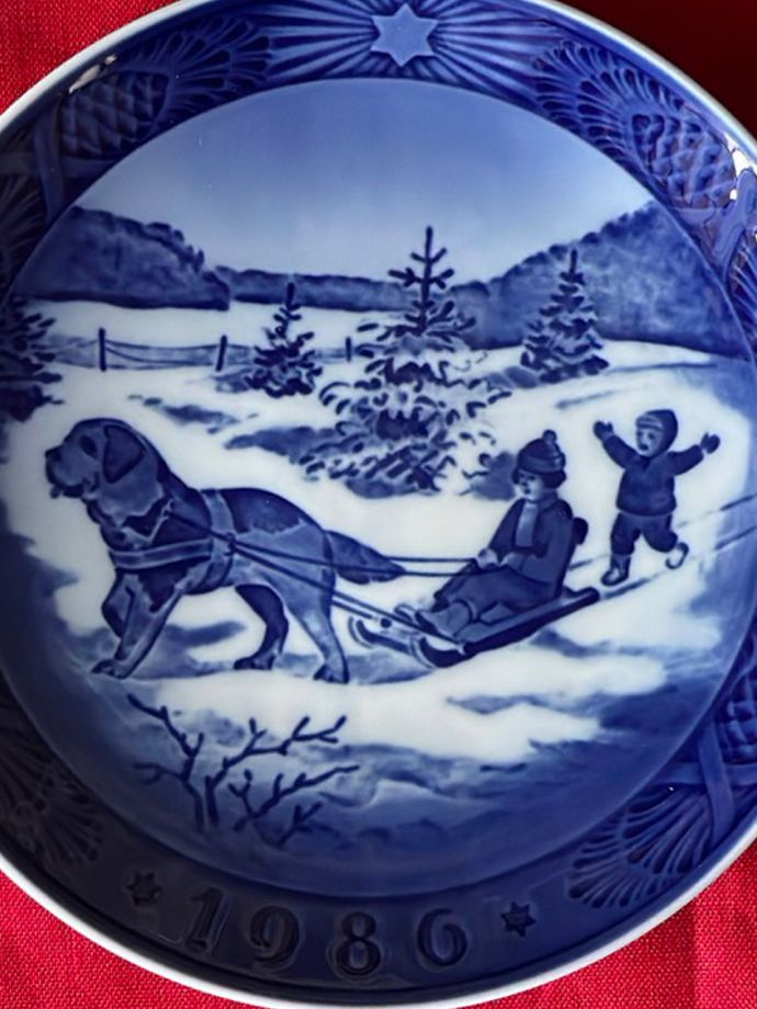 ロイヤルコペンハーゲンのイヤープレート