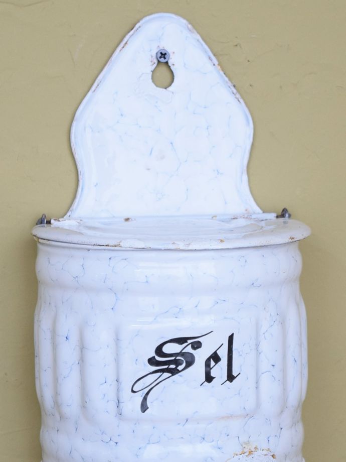 アンティーク琺瑯の壁付けセル