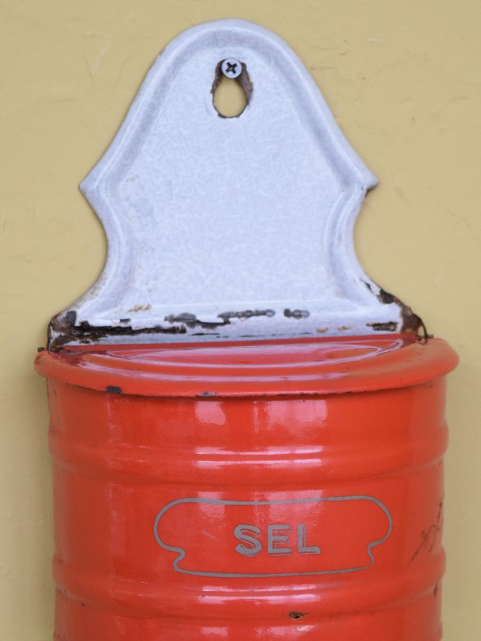 アンティーク琺瑯の壁付けセル