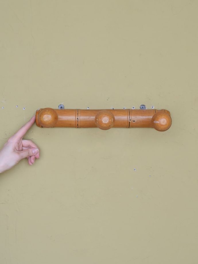 壁を飾るウォールフック