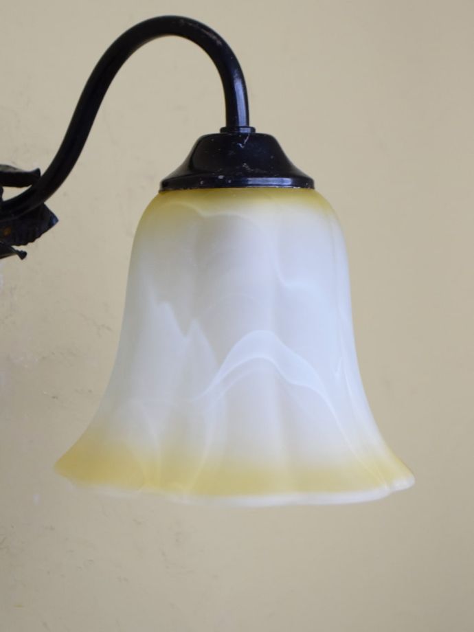 アンティーク調のガラスシェード