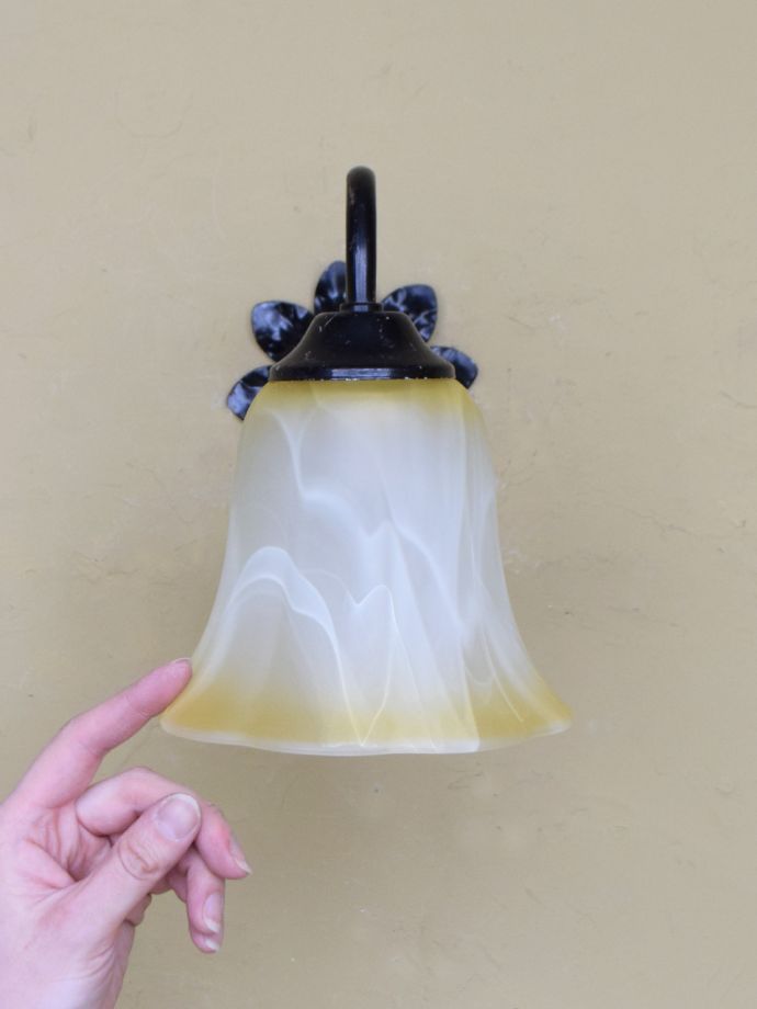 アンティークの壁付け照明